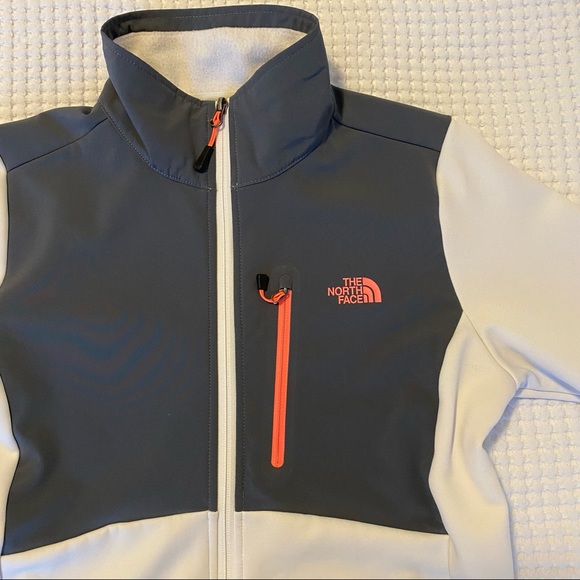 North Face Jacket - Picture 2 of 6